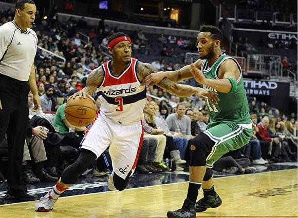 大学体育场 大学体育场