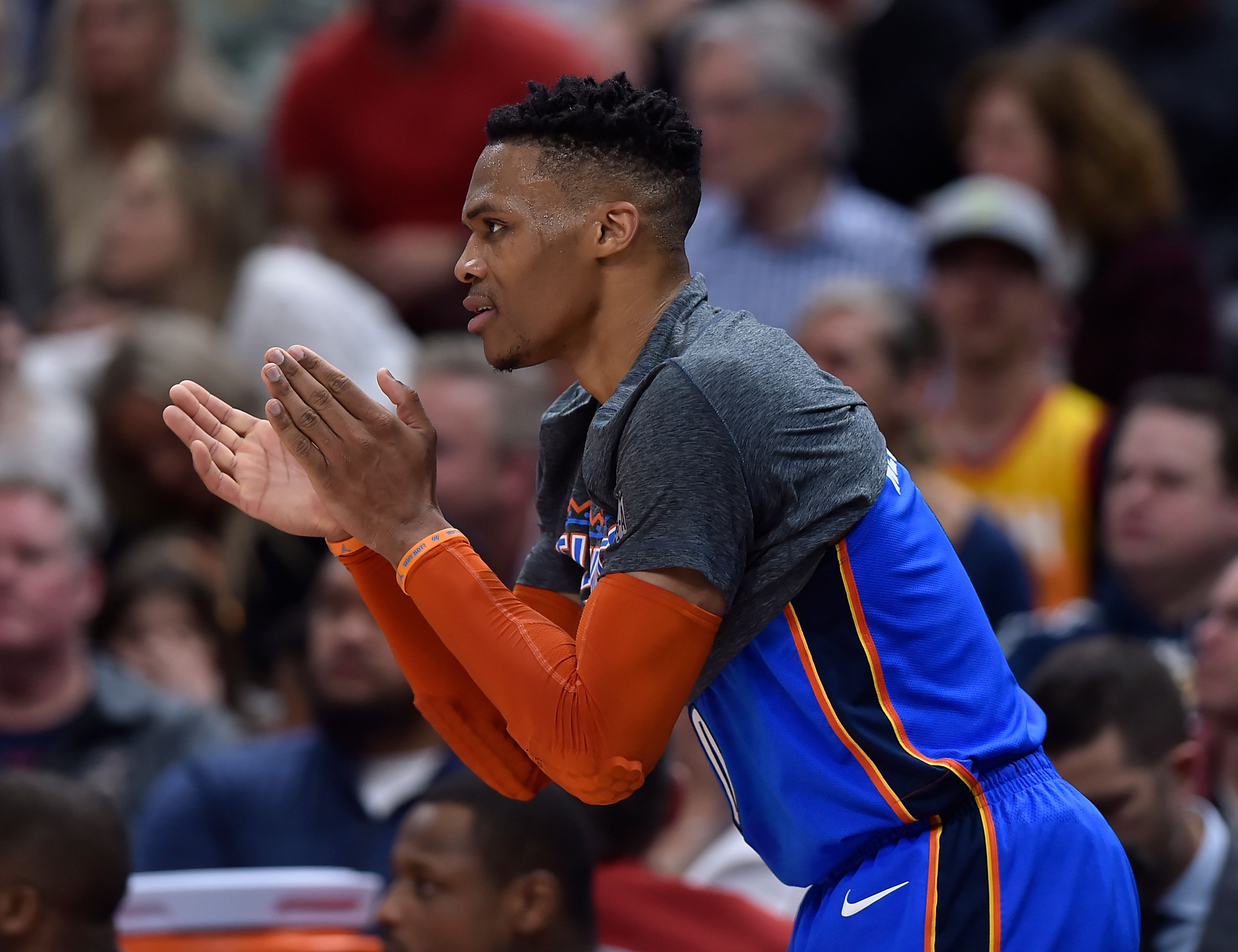 着重提高自 着重提高自