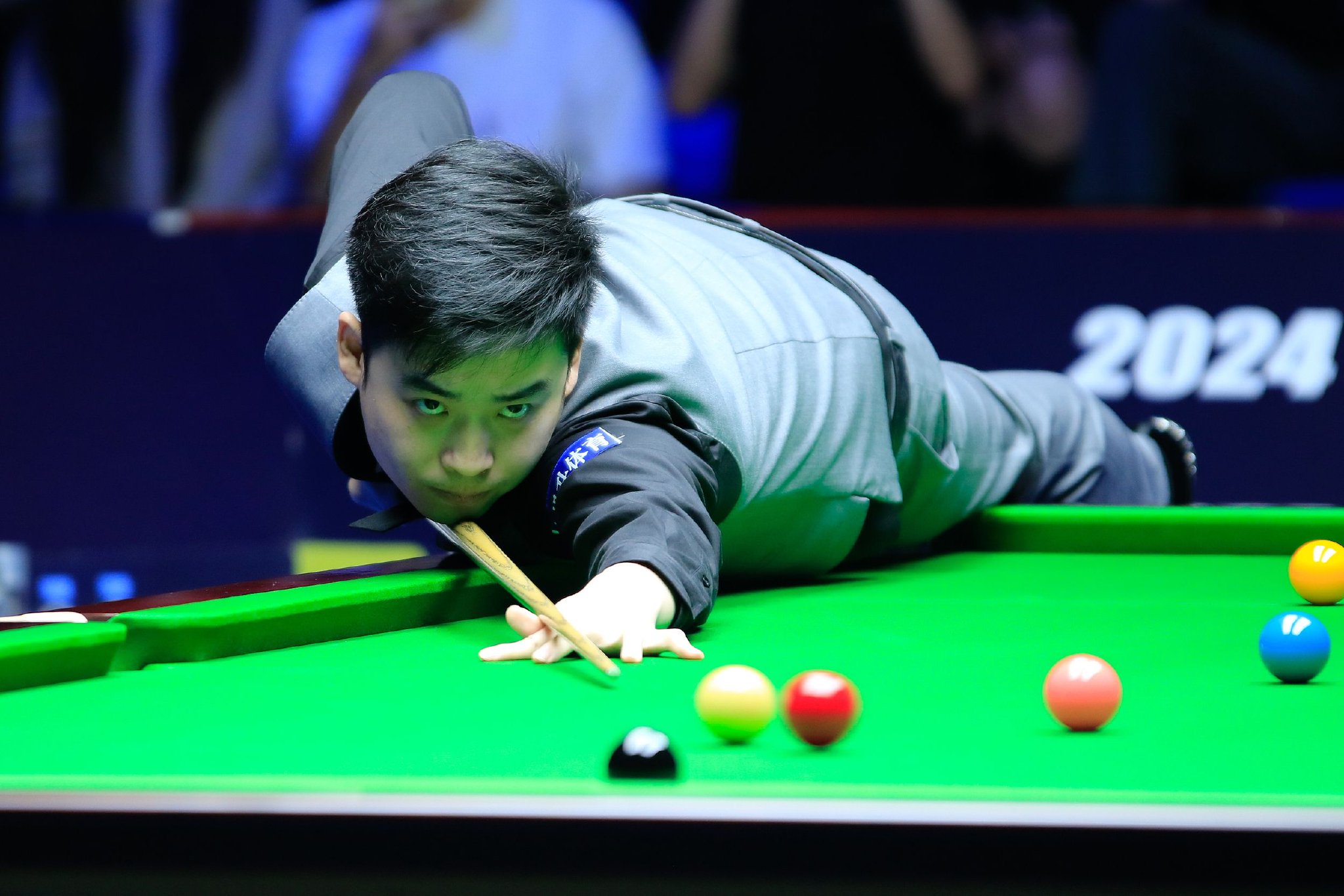 但她在赛后 但她在赛后