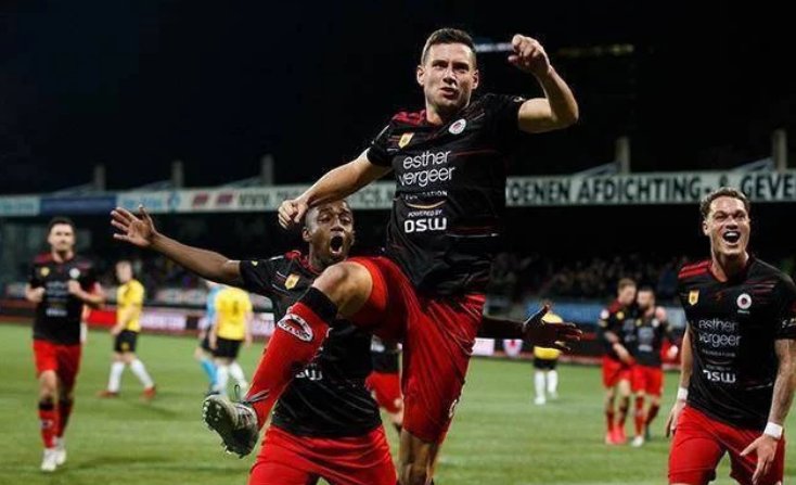 让人对她下 让人对她下